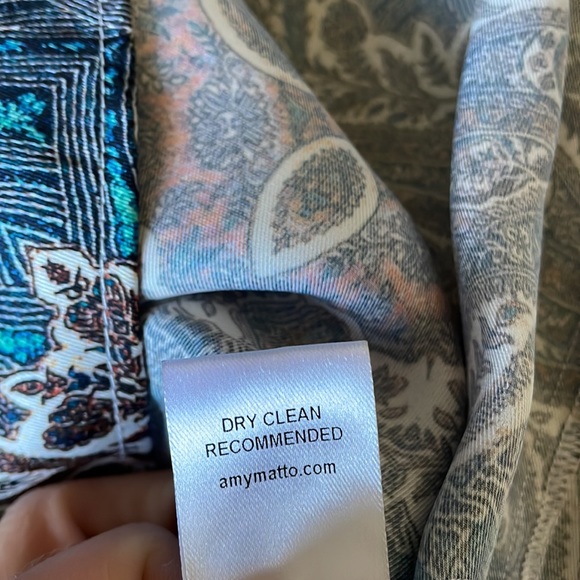 Amy Matto New York Rowan Shift Paisley High Neck Mini Dress - Picture 12 of 12